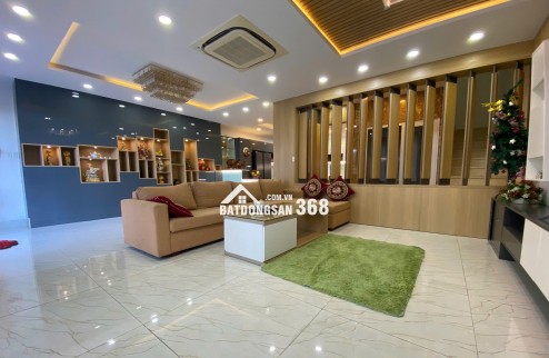 NHANH TAY SỞ HỮU BIỆT THỰ SIÊU ĐẸP–LONG LANH TRÊN ĐƯỜNG THĂNG LONG-DT KHỦNG 150M